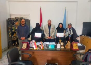 وكيل وزارة الشباب والرياضة بمطروح يُكرم أصحاب المبادرات المقبولة ببرنامج تنمية أبناء الصعيد والمحافظات الحدودية