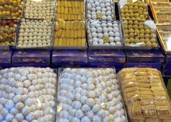 ” الكيلو ب١٠٠جنيه ” تعرف على أسعار الكحك والبسكوت فى مطروح