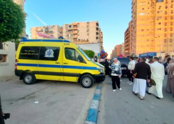 إنتشار عربات الشرطة والإسعاف بمحافظة مطروح لتأمين صلاة العيد