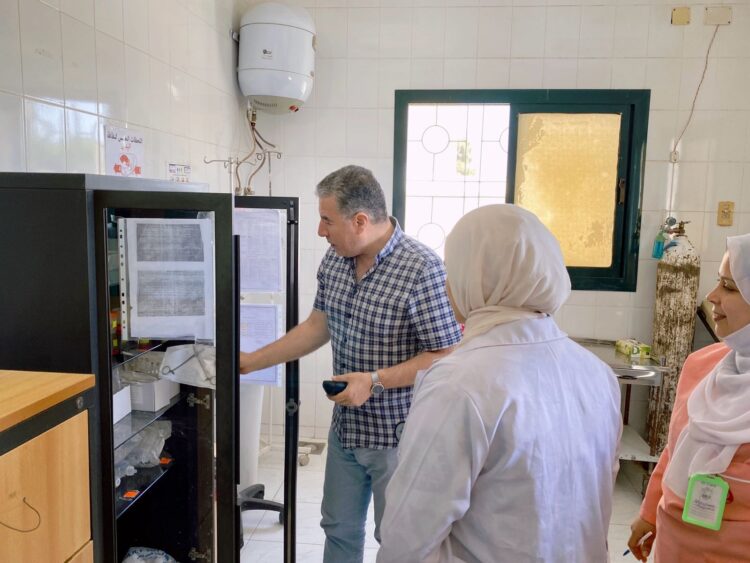 وكيل وزارة الصحة بمطروح يتفقد سير العمل بوحدتي السادات لطب الأسرة والشروق