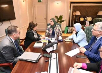 وزيرة التضامن الإجتماعي تلتقي الأمين العام للمجلس القومي للطفولة والأمومة