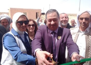 محافظ مطروح يشيد بجهود المشاركة للمجتمعية لجمعية أصول لتنمية المجتمع المحلى