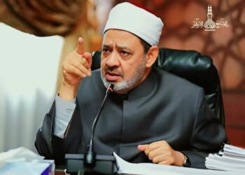 في الليلة الثانية لصلاة التهجد بالجامع الأزهر.. توزيع ٢٠٠٠ وجبة سحور