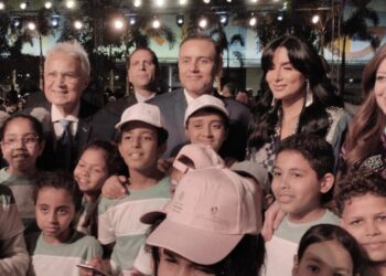 سفير قطر في العشر الأواخر من رمضان وقرب يوم العيد دعونا نسعد الاطفال ونشعرهم بالحب