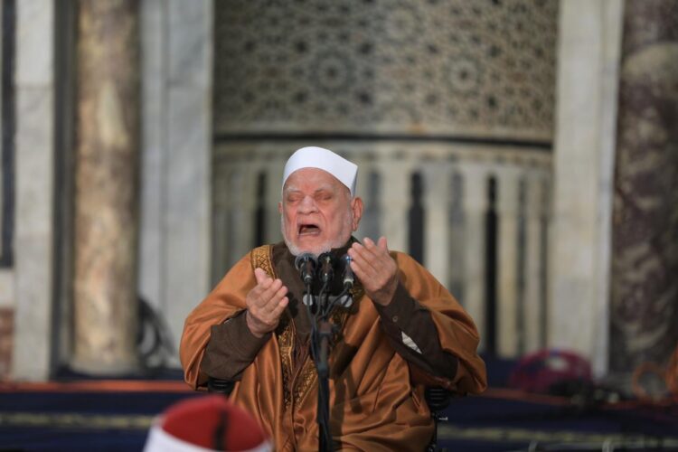 «أرض الإسراء يارب».. أصوات الجامع الأزهر تعلو في ليلة السابع والعشرين 1 «أرض الإسراء يارب».. أصوات الجامع الأزهر تعلو في ليلة السابع والعشرين