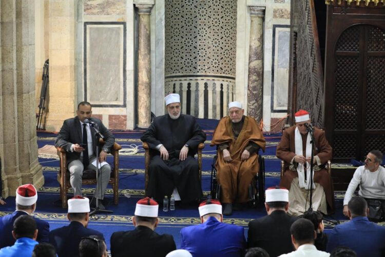 وكيل الأزهر: قيام المسلم ليلة القدر كمن عُمٍر أربع وثمانين عاما في عبادة 1 وكيل الأزهر: قيام المسلم ليلة القدر كمن عُمٍر أربع وثمانين عاما في عبادة