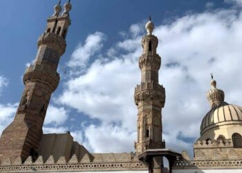 في أول حلقاته بمسماه الجديد الجامع الأزهر يناقش العبادات وأثرها في المجتمع