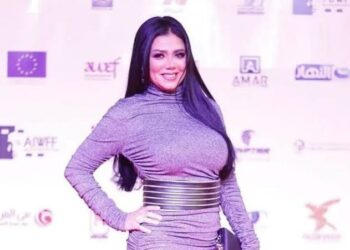 رانيا يوسف .. “مش بسمع لأي انتقادات عن لبسي، ده ذوقي وهفضل كده ومش هتغير عشان حد”