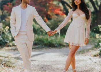 مينا مسعود يعلن خطوبته على الممثلة الهندية إميلي شاه