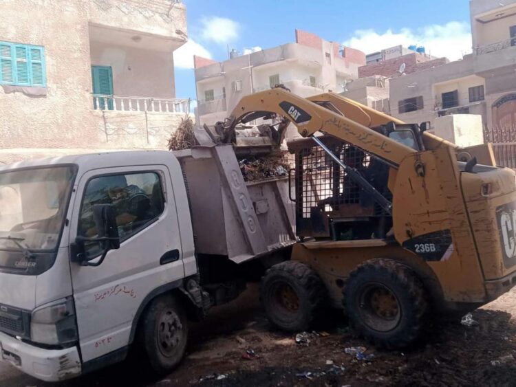 محافظ كفرالشيخ : تكثيف حملات النظافة والتجميل بالشوارع والطرق بمراكز ومدن المحافظة 1 محافظ كفرالشيخ : تكثيف حملات النظافة والتجميل بالشوارع والطرق بمراكز ومدن المحافظة