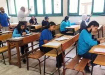 معنى كلمة “حرى” سؤال يحير طلبة الصف الثانى الثانوى بإمتحان اللغة العربية