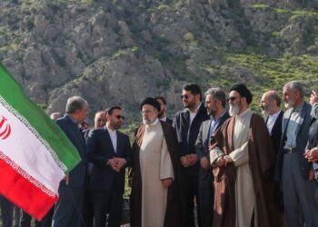 الحكومة الإيرانية تنعى رئيس البلاد والوفد المرافق له