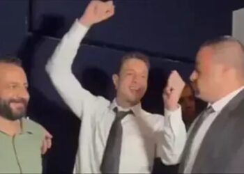 أول تعليق من أحمد الفيشاوي بعد ظهوره الغريب في عرض بنقدر ظروفك