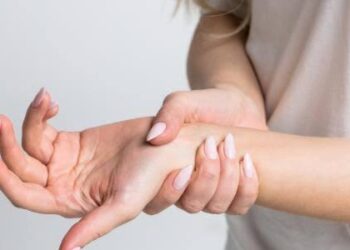 كيف تتـأكد من إصابتك بالروماتويد وليس إلتهاب المفاصل؟