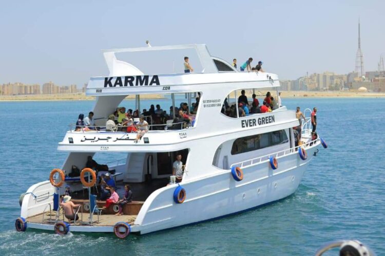 بدء الرحلات البحرية بمطروح استعداداً للموسم السياحي 1 بدء الرحلات البحرية بمطروح استعداداً للموسم السياحي