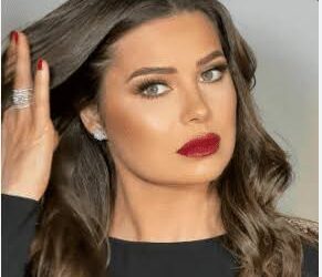 وفاة والدة الفنانة يسرا اللوزي وتشييع الجنازة من مسجد عمر مكرم