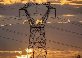وزير البترول الأسبق : محطات الكهرباءفى مصر تكفي إحتياجات المواطنين لضعفين … ولكن أزمة تخفيف الأحمال لها علاقة بنقص الوقود.