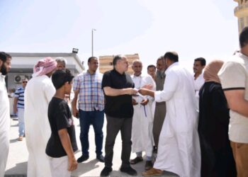 محافظ مطروح يتابع جهود الإسراع في حل أزمة نقص مياه  الشرب بمطروح .