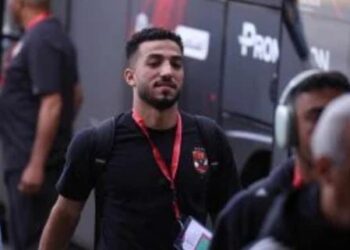 حافلة الأهلي تصل ملعب برج العرب استعداداً لمواجهة فاركو فى الدوري