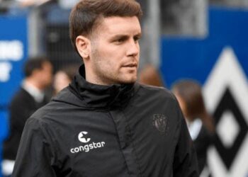 برايتون يتعاقد مع هورزلر ليصبح أصغر مدرب سناً في الدوري الإنجليزي الممتاز