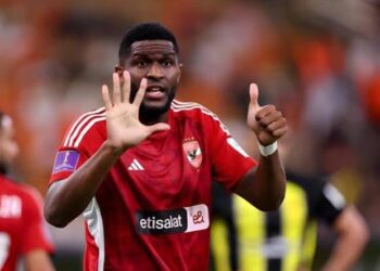 مفاوضات مكثفة في الأهلي لحسم ملف تمديد عقد موديست لمدة 60 يوماً