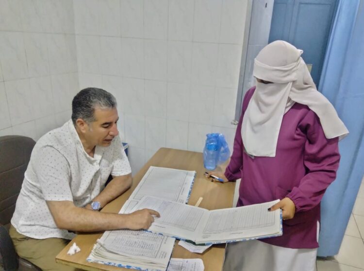 وكيل وزارة الصحة بمطروح يتفقد سير العمل بطوارئ المستشفي العام، ويطمئن علي الحالة الصحية للمرضي ثالث أيام عيد الأضحى المبارك