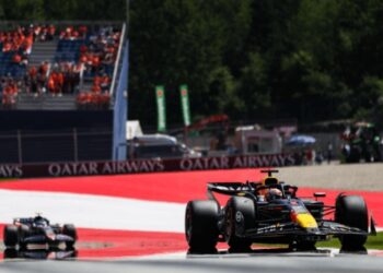 فيرستابن أول المنطلقين بجائزة النمسا الكبرى