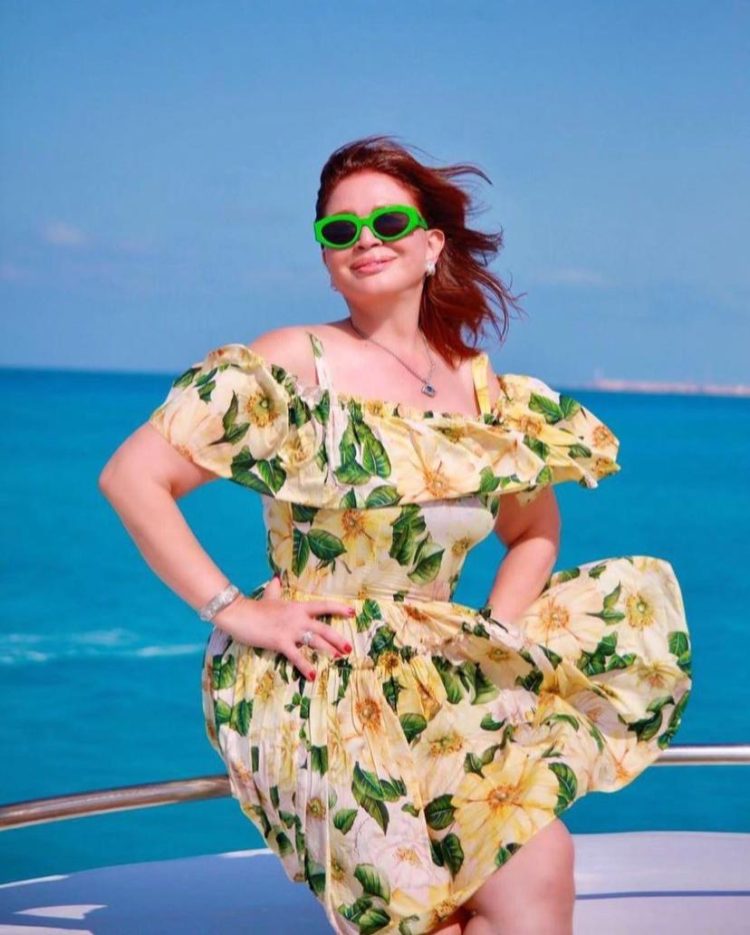 إلهام شاهين تتألق فى أحدث جلسات تصوير لها