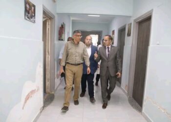 محافظ الجيزة يتفقد مستشفي أبو النمرس المركزي.