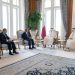 أمير دولة قطر يستقبل وزير الخارجية والهجرة وشئون المصريين بالخارج خلال زيارته الحالية إلى الدوحة