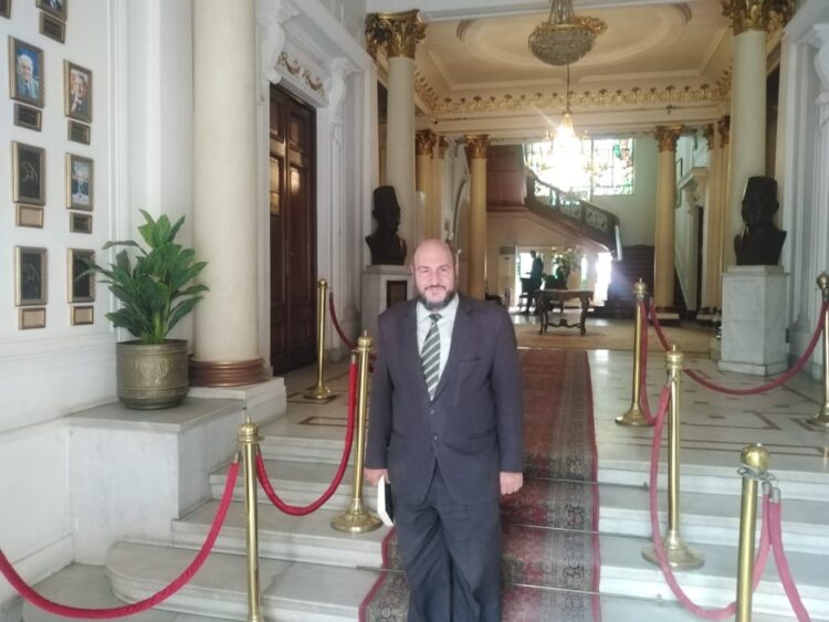 محمود الشاذلى يكتب : الإنتخابات البرلمانيه والهزل الحادث .