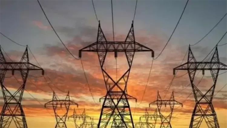 خطة الكهرباء البديلة لتجنب العودة لتخفيف الأحمال.. زيادة إسهامات الطاقة الجديدة لـ 42% بحلول 2030.. وتشغيل أولى محطات الطاقة النووية 2028..