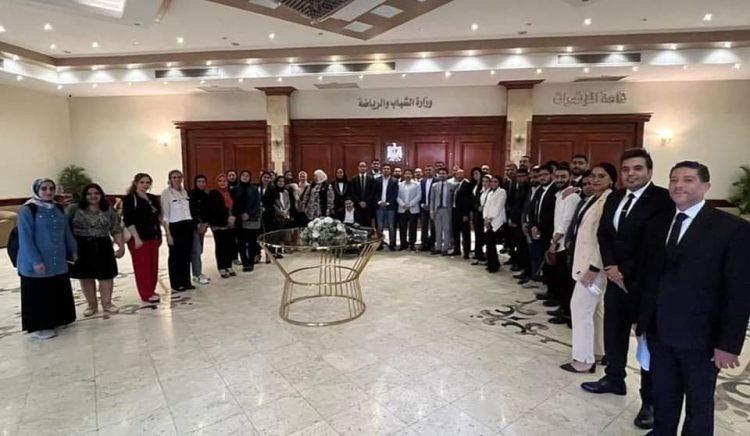 حملة "بشبابها" في القاهرة تعقد إجتماعها بمركز التعليم المدني بالجزيرة 1 حملة “بشبابها” في القاهرة تعقد إجتماعها بمركز التعليم المدني بالجزيرة