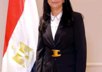 وزيرة التضامن الاجتماعي تصدر قراراً بتشكيل لجنة تنسيقية لتحقيق التكامل بين برامج الحماية الاجتماعية وربط الأنظمة الآلية بين الوزارة والهيئة القومية للتأمين الاجتماعي.