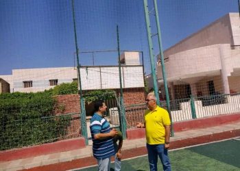 وكيل وزارة الشباب والرياضة بالقليوبية يتفقد مراكز شباب المحافظة وتحويل العاملين بمركز شباب كفر حمزة للتحقيق لغلق المركز اوقات العمل الرسميه. 1 وكيل وزارة الشباب والرياضة بالقليوبية يتفقد مراكز شباب المحافظة وتحويل العاملين بمركز شباب كفر حمزة للتحقيق لغلق المركز اوقات العمل الرسميه.