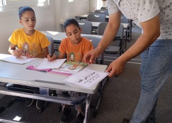 إنطلاق مبادرة "زدني علماً" لتحسين مستوي طلاب التعليم الأساسي في القراءة والكتابة بالإدارات التعليمية المختلفة بمحافظة مطروح 1 إنطلاق مبادرة “زدني علماً” لتحسين مستوي طلاب التعليم الأساسي في القراءة والكتابة بالإدارات التعليمية المختلفة بمحافظة مطروح