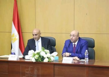 وزير التعليم ومحافظ بني سويف يعقدان لقاء موسعاً بقيادات التعليم بمحافظات : بني سويف، الفيوم وأسيوط