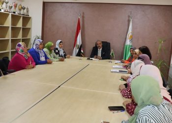 وكيل وزارة الشباب بالجيزة يباشر مهامه الجديدة ويبدأها بسلسلة لقاءات مع العاملين بالإدارت