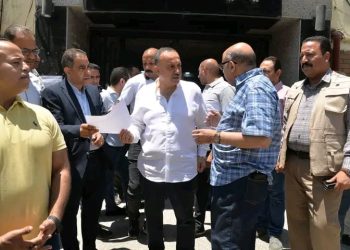 محافظ أسيوط يشهد تسليم شحنة أدوية ومستلزمات طبية كدعم للمستشفيات والقطاع الصحي بالمحافظة