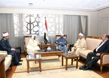 وزير الأوقاف يستقبل أمين عام المجلس الإسلامي العالمي للدعوة والإغاثة