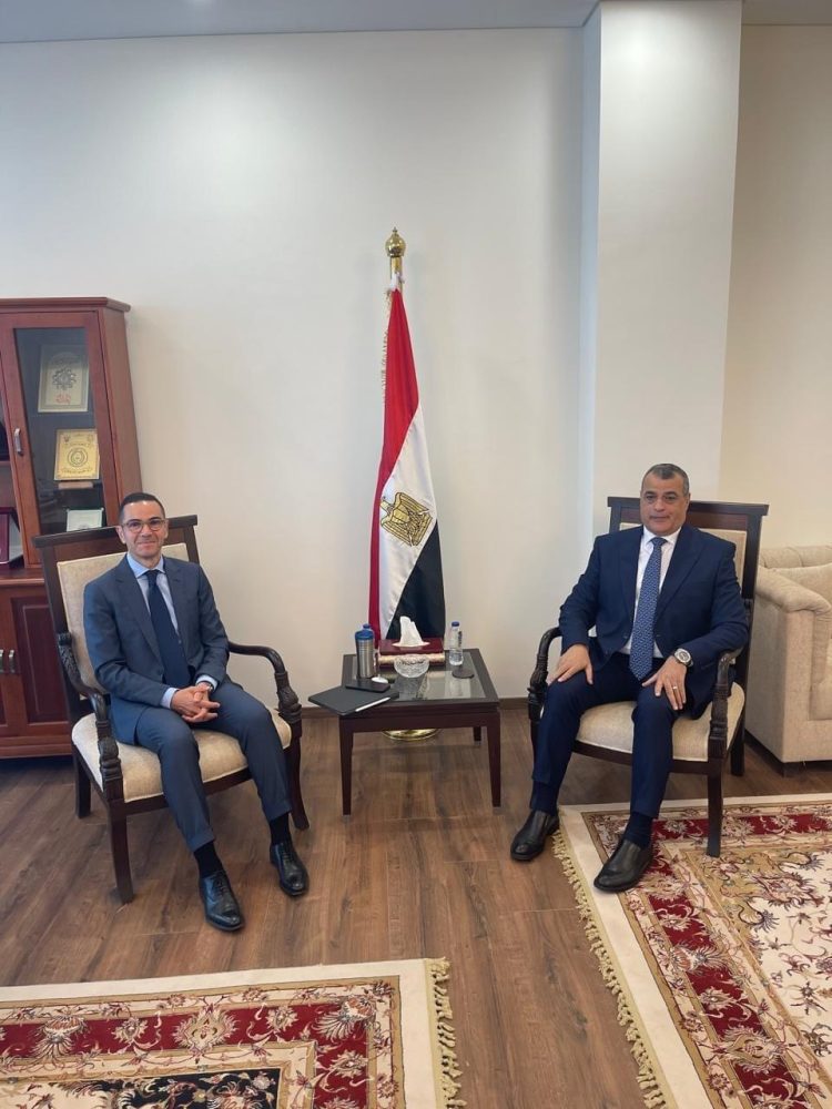 وزير الدولة للإنتاج الحربى يلتقى وزير الإستثمار والتجارة الخارجية لبحث أوجه التعاون المشترك بين الوزارتين 1 وزير الدولة للإنتاج الحربى يلتقى وزير الإستثمار والتجارة الخارجية لبحث أوجه التعاون المشترك بين الوزارتين