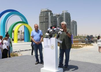 وزير التعليم العالي يتفقد مهرجان العالم علمين