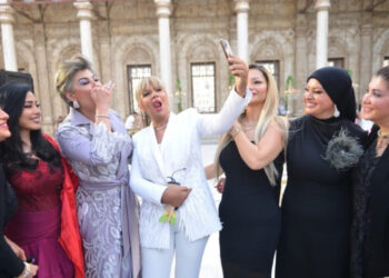 مفيدة شيحة ترد على الهجوم على رقصها داخل حرم المسجد