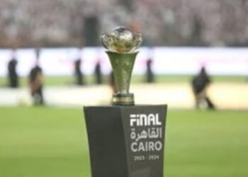 كاف يغرم الزمالك 200 ألف دولار و4 مباريات بدون جمهور بسبب نهائى الكونفدرالية