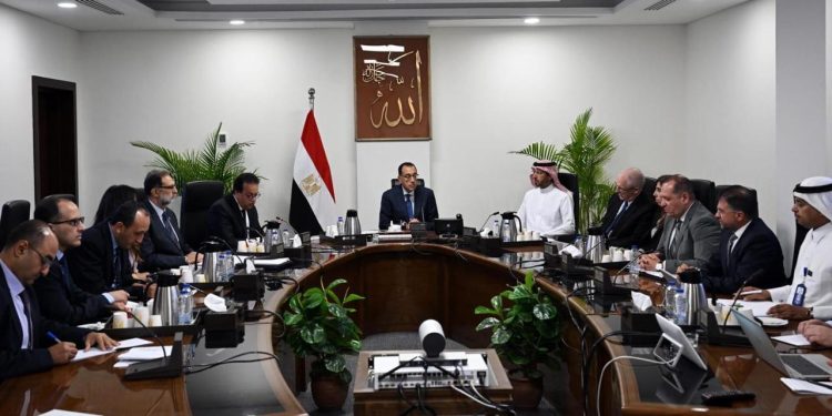 رئيس الوزراء يلتقي مسئولي شركة "المراعي" السعودية وتابعتها "بيتي للصناعات الغذائية 1 رئيس الوزراء يلتقي مسئولي شركة “المراعي” السعودية وتابعتها “بيتي للصناعات الغذائية