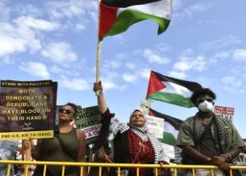 الشرطة الأمريكية تعتقل نحو 60 متظاهرا مؤيدا لفلسطين قرب قنصلية إسرائيل في شيكاغو