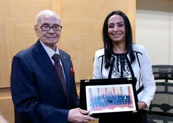 طعضوات وأعضاء المجلس القومي للمرأة يهنئون الدكتورة مايا مرسي بتوليها وزارة التضامن الاجتماعي