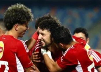 موعد مباراة الأهلى أمام سموحة بالدوري المصري والقناة الناقلة