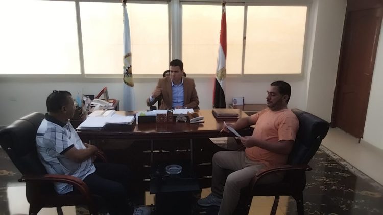 نائب محافظ مطروح تطوير منظومة النظافة والمخلفات الصلبة لتوجه الدولة للاقتصاد الأخضر 1 نائب محافظ مطروح تطوير منظومة النظافة والمخلفات الصلبة لتوجه الدولة للاقتصاد الأخضر