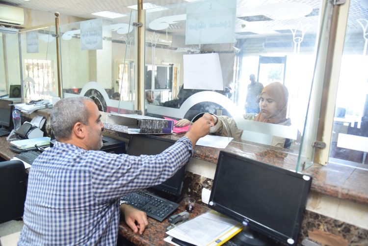 لجنة المنح الدراسية بمحافظة مطروح تختتم استقبال طلبات الطلاب الراغبين في التقدم للحصول علي منح دراسية للعام الدراسي الجامعي القادم 1 لجنة المنح الدراسية بمحافظة مطروح تختتم استقبال طلبات الطلاب الراغبين في التقدم للحصول علي منح دراسية للعام الدراسي الجامعي القادم